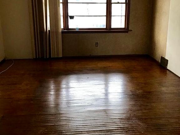 2nd image of 61 Wood Ave