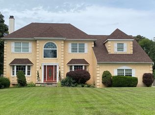 1770 Orchard Dr, Williamstown, NJ 08094