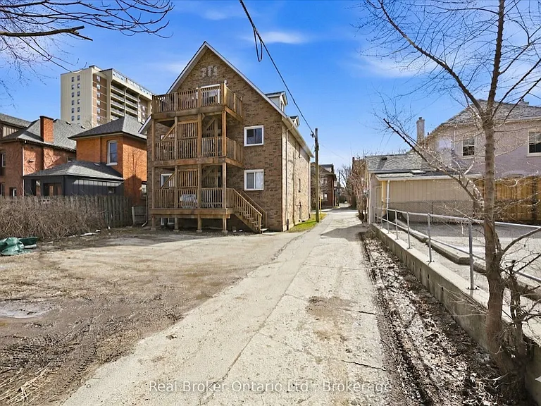 220 Caroline St S #1 — Photo 19