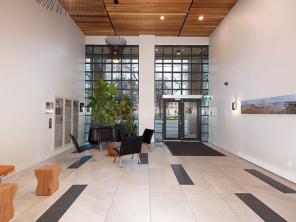 3rd image of 1159 Main St #404