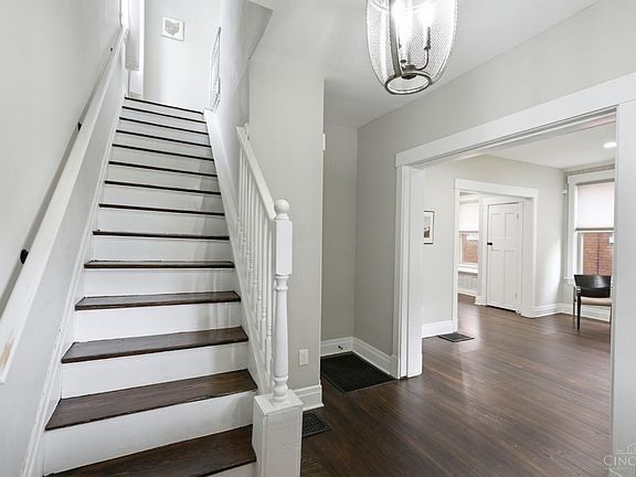 3rd image of 434 Considine Ave