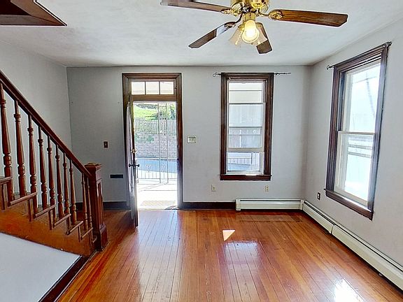 2nd image of 22 Church St