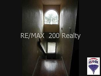 2nd image of 4730 Capri Pl