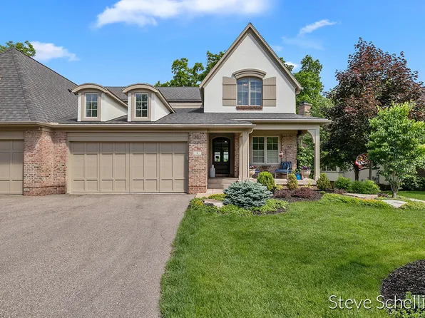 9 Peartree Ln NE #2, Grand Rapids, MI 49546