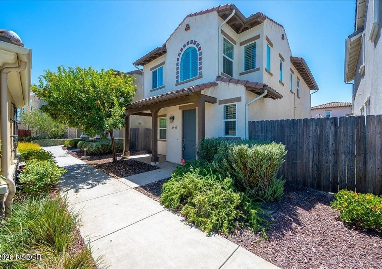 Spacious Newer Home in Gated Community — Photo 1