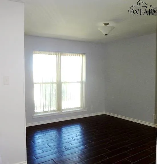 4714 Lois Ln — Photo 6