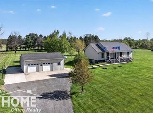 9351 S Michelle Dr, Durand, MI 48429