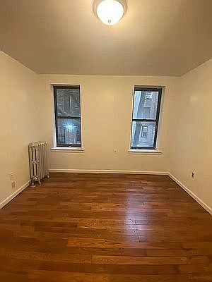 5th image of 517 W 212th St #D