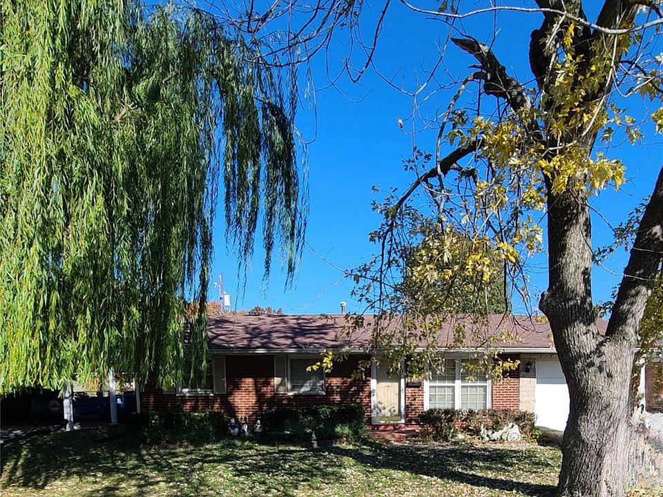 1st image of 2449 Kilarney Dr