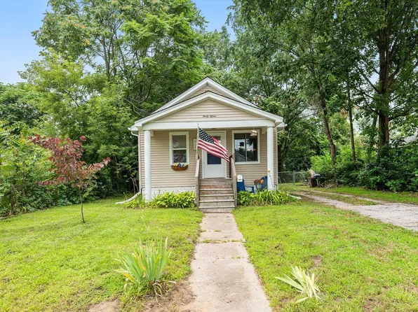 3015 Sturges St, Port Huron, MI 48060
