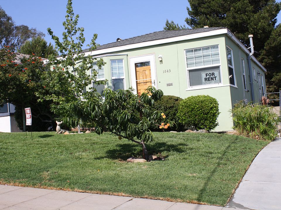 1st image of 1841-43 31st St