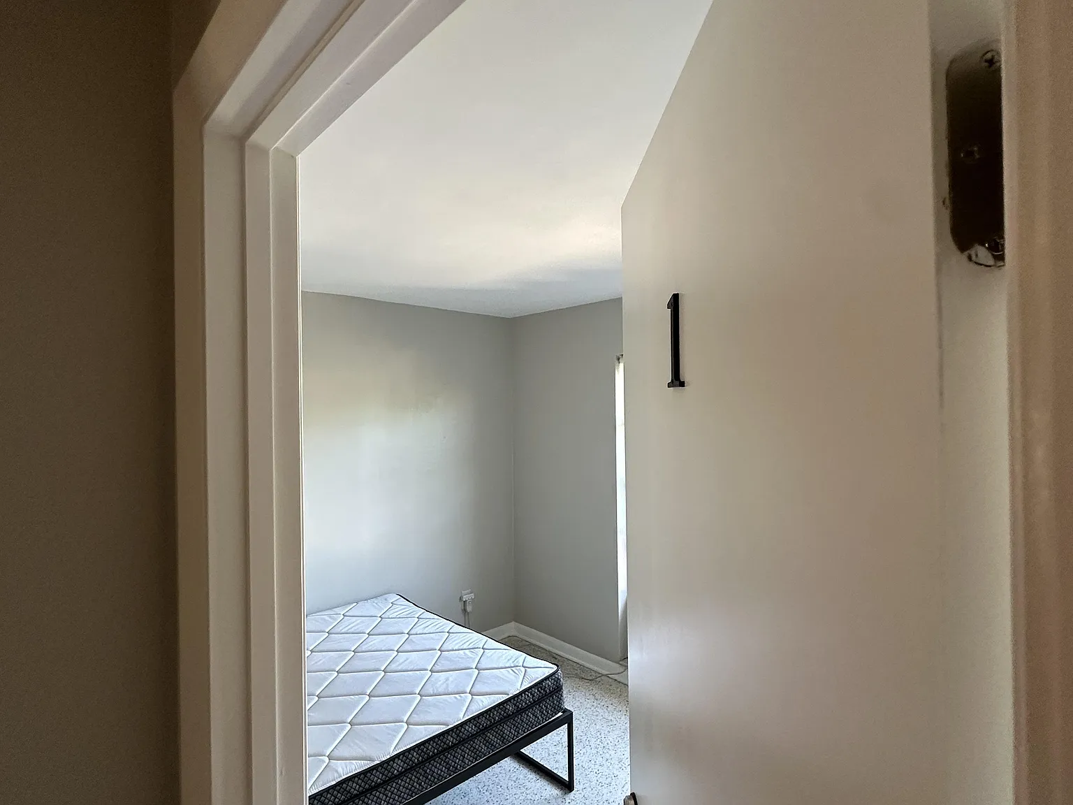 4 bed, 3.0 bath, 3200 sqft, $862 — Photo 4