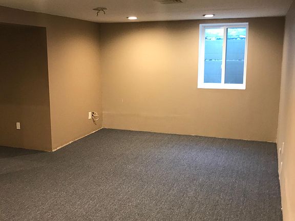 2nd image of 65 Babylon Ave #3