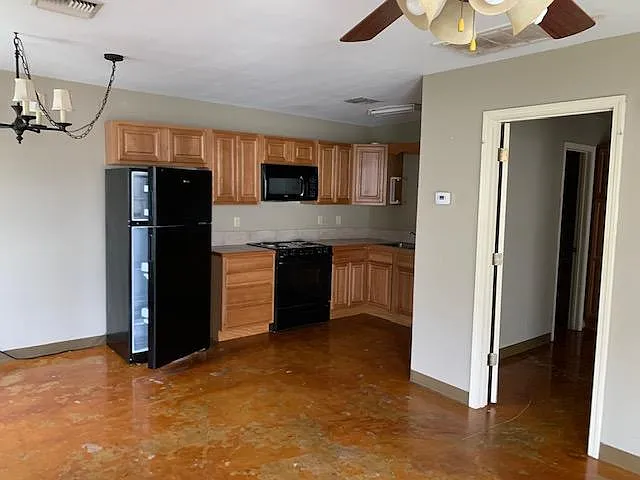 1513 Saturn Rd #B — Photo 1
