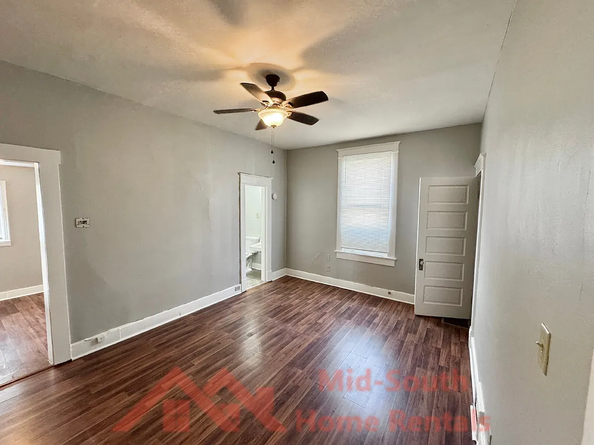 Building Photo - 1515 Madison Ave #4