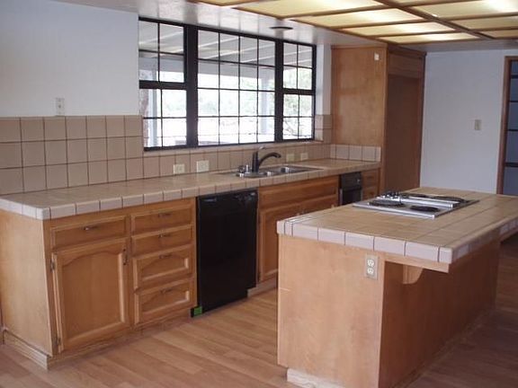 2nd image of 29817 Mariposa Ct