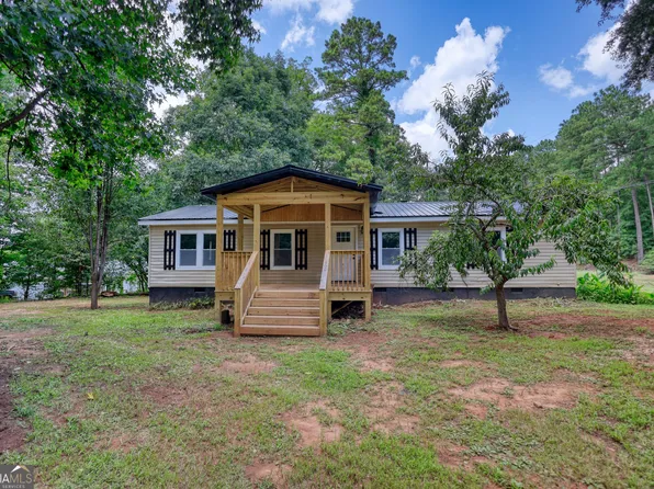 24 Davis St, Monticello, GA 31064