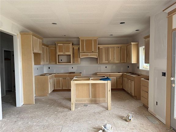 2nd image of 11453 S Langley St