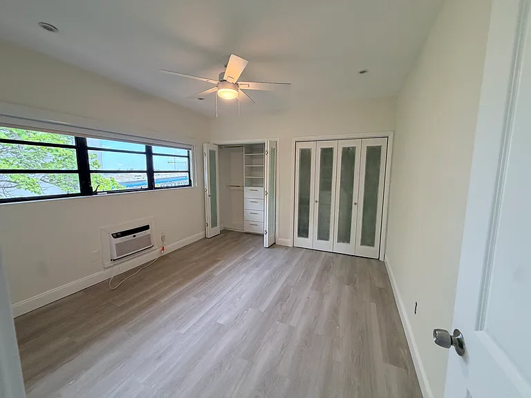 7845 NE Bayshore Ct #16 — Photo 18