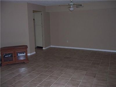 5th image of 2639 SE 19th Ct #101-D