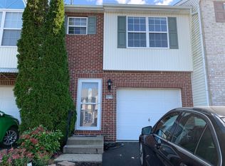 4212 Cheyenne Ct, Schnecksville, PA 18078