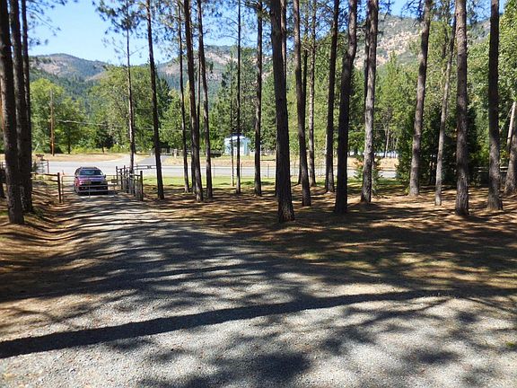 gated driveqway