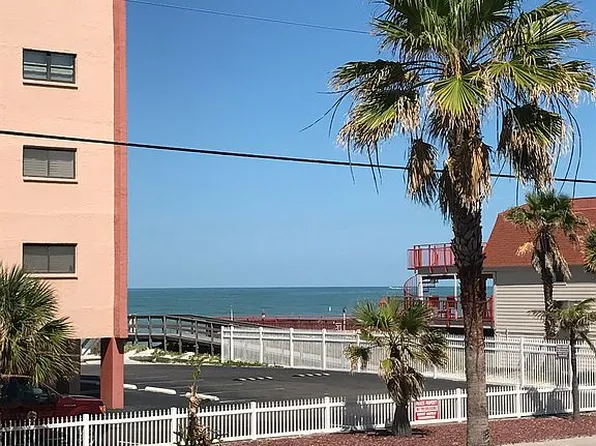 8475 W Gulf Blvd APT 26, Treasure Island, FL 33706