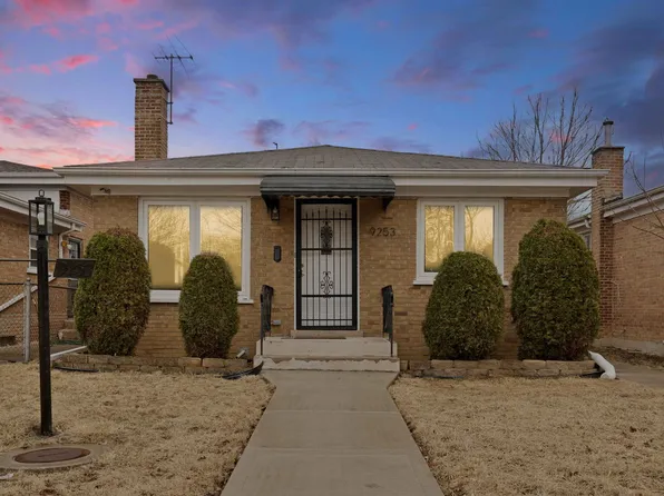 9253 S Wallace St, Chicago, IL 60620