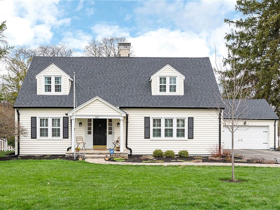 1st image of 117 Balmoral Dr