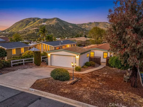 24400 Wagon Wheel Ln, Wildomar, CA 92595
