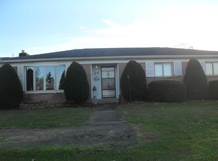 2043 E Wellsview Rd, Connersville, IN 47331