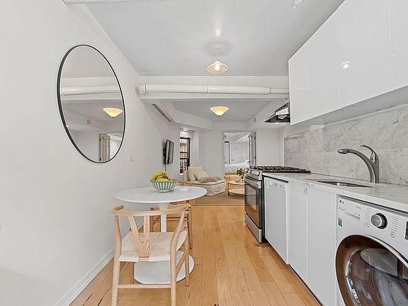 4th image of 257 E 7th St APT 1