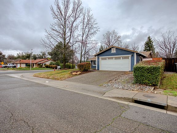 3rd image of 3707 Sunwood Dr