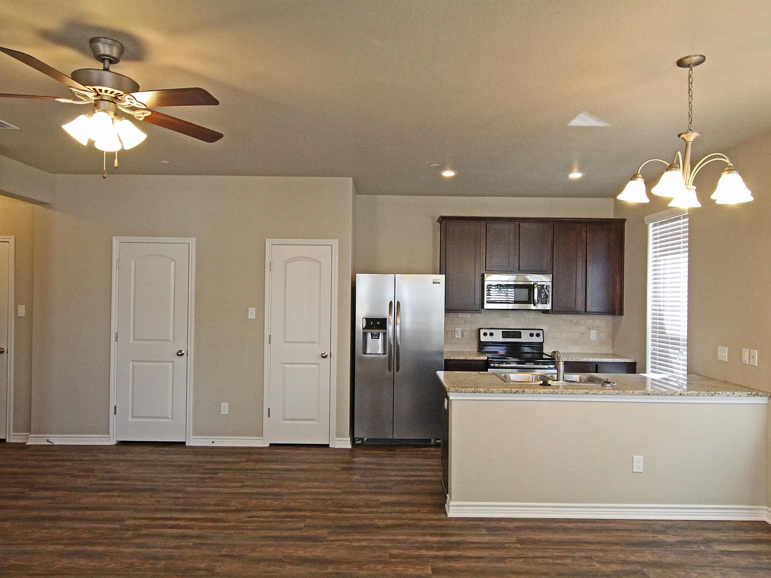 631 Westfield Boulevard - 631 — Photo 4