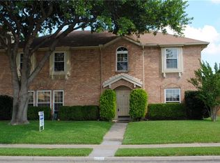 2720 Austin Dr, Mesquite, TX 75181