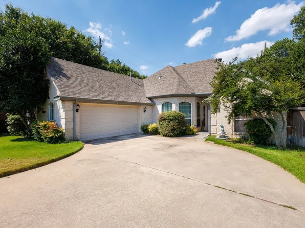 3701 Comanche Trl, Bedford, TX 76021