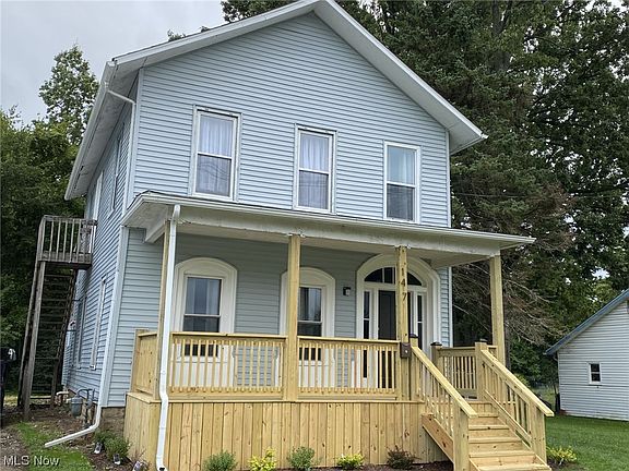 2nd image of 147 N Pleasant St