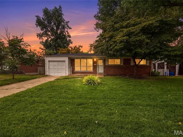 14 Tamma Ln, Hazelwood, MO 63042