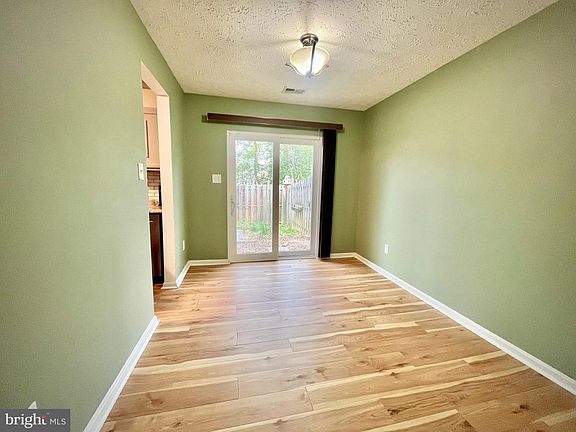 3rd image of 4216 Drake Ct