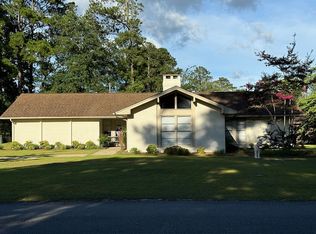 1110 John St, Dillon, SC 29536