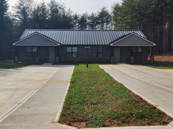 3831 Goodson Rd