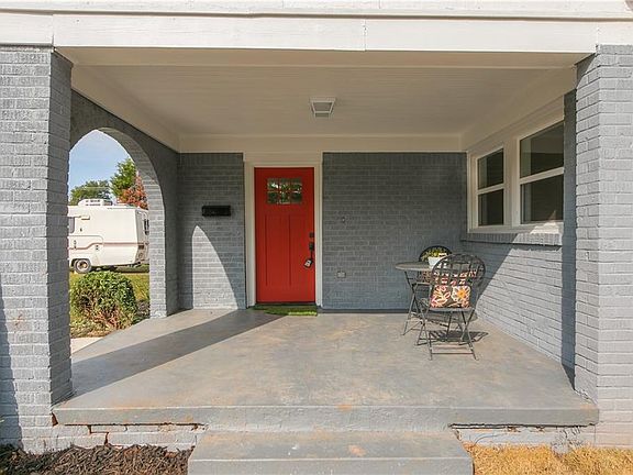 4th image of 1013 NE 18th St
