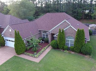 93 Bent Creek Ln, Jackson, TN 38305