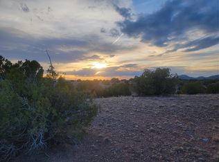 218 Horny Toad Rd, Cerrillos, NM 87010
