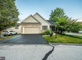 1201 Bellows Ct, Downingtown, PA 19335