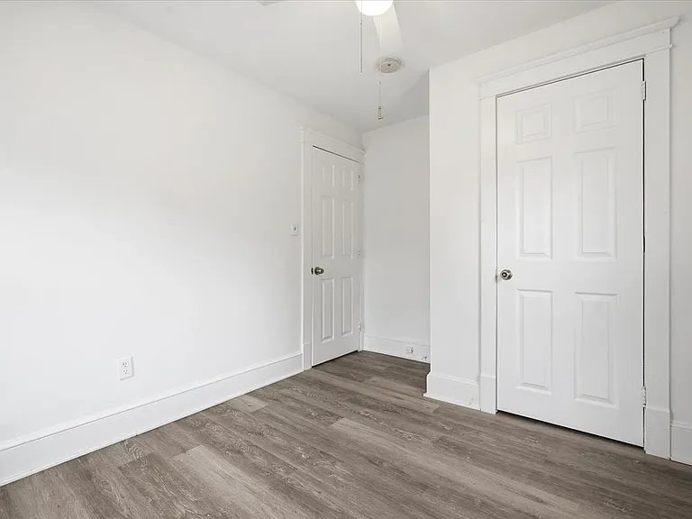 64 Penn St — Photo 24