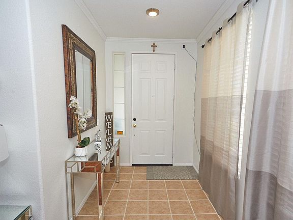 4th image of 9381 Agave Dr