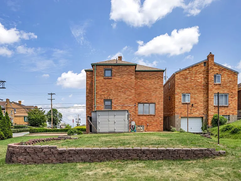 1002 Fordham Ave — Photo 35