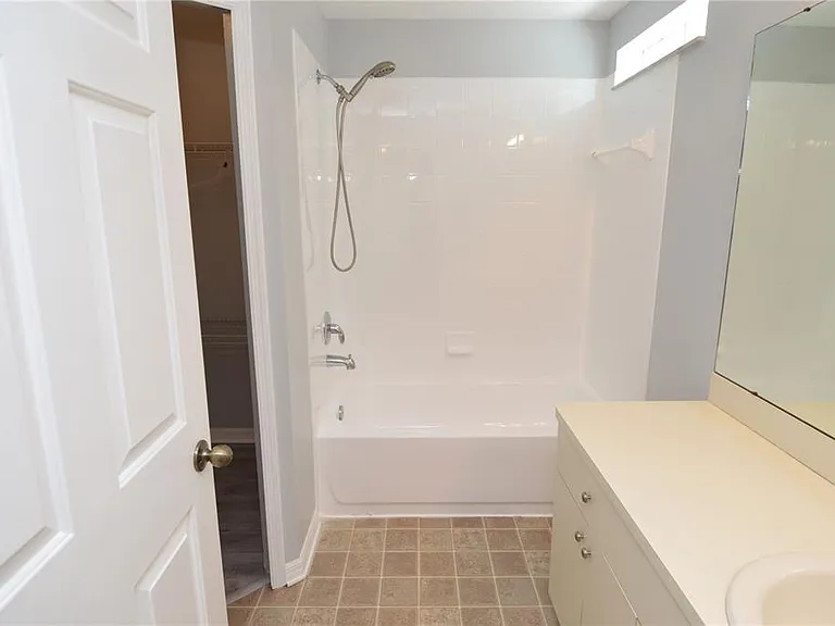 11116 Lake Tahoe Dr — Photo 21
