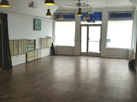 4th image of 1096 Union St